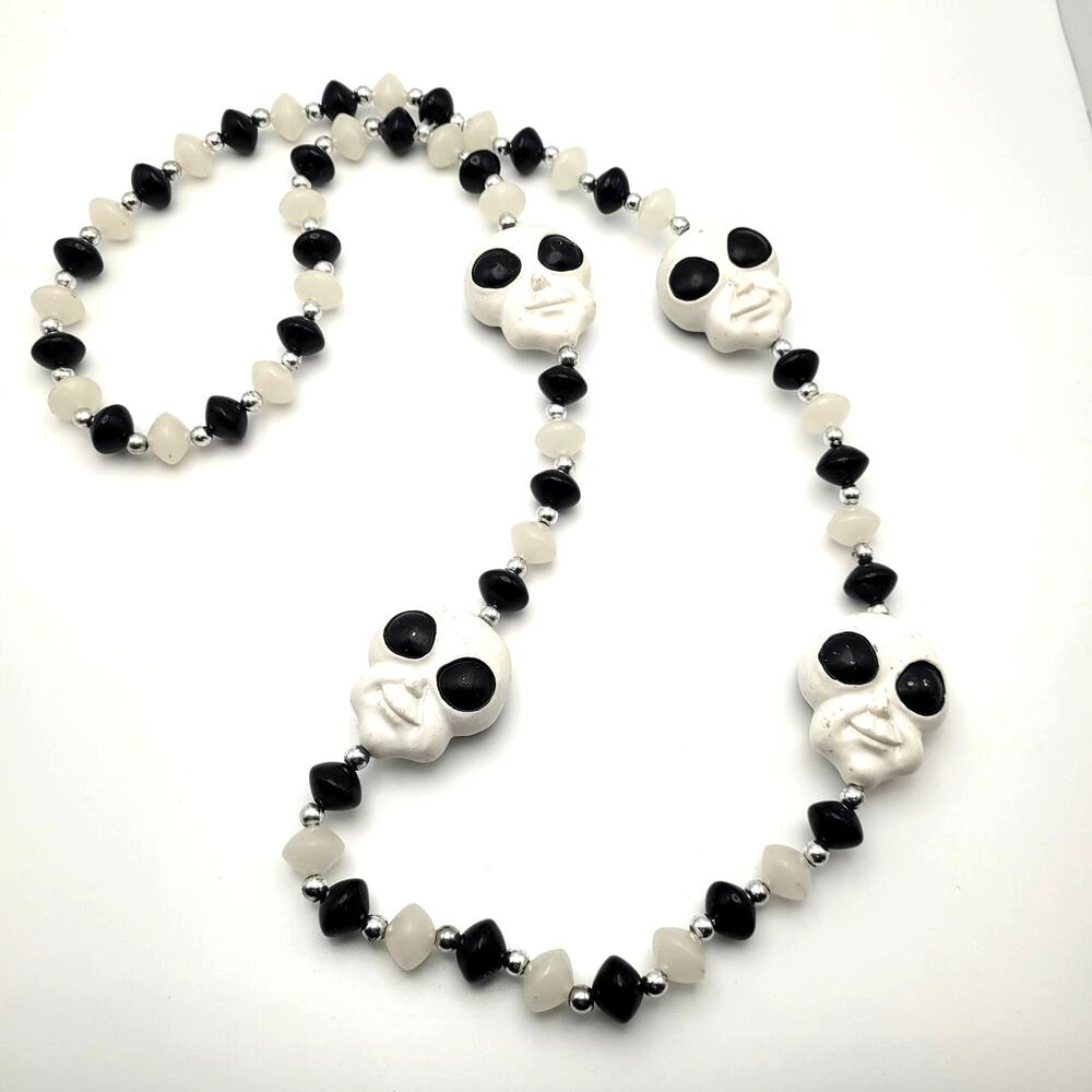 Alien Glow Rave Costume Necklace Vintage 19" long White Black Silver Area 51